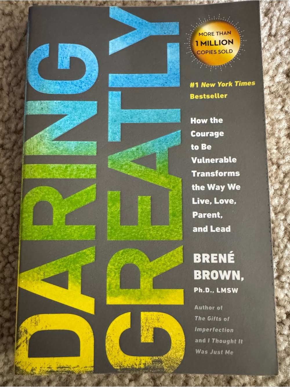 Brene Brown - Daring Greatly - Paperback book